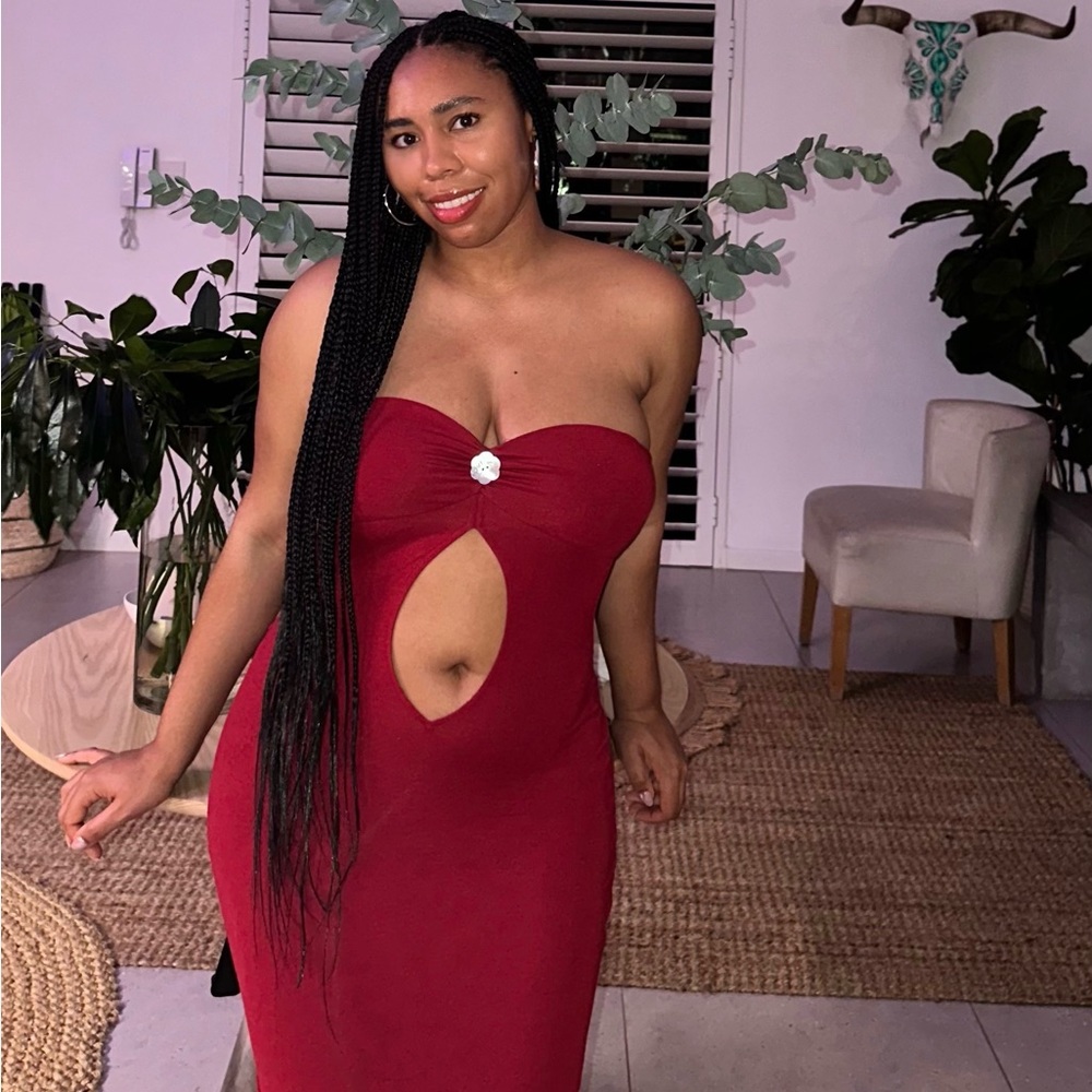 WORN ONCE: Sierra Flower Dress in Red